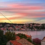 Tisno Resort *