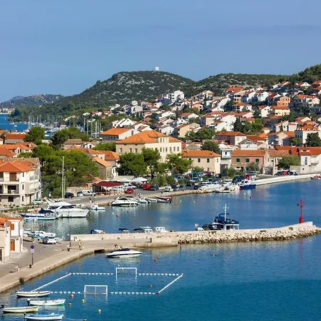 Tisno Resort Тисно