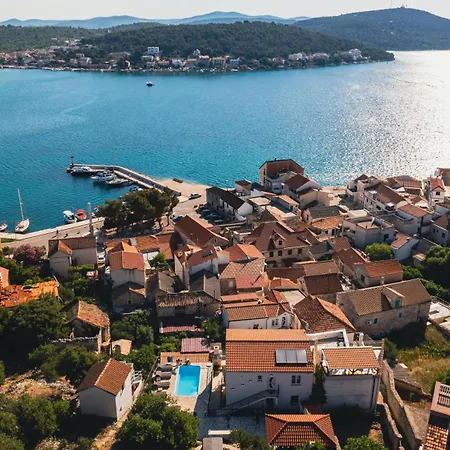 Апартаменты Tisno Resort