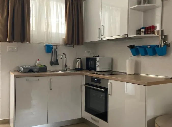 Tisno Resort Тисно