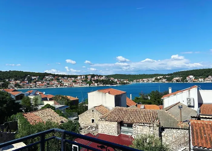 Апартаменты Tisno Resort